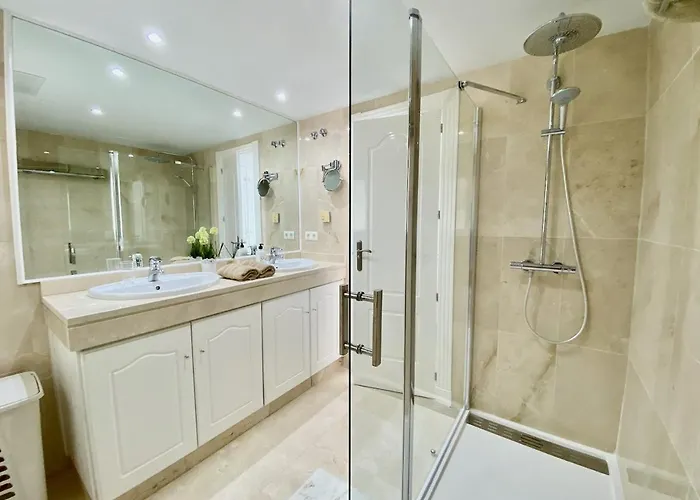 ホテル Espectacular Duplex En - Urb Sinfonia Del Mar エステポナ